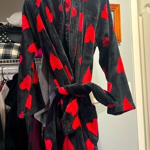 XS/S Victoria secret heart robe
